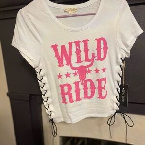Cute T-Shirt with lace up sides.